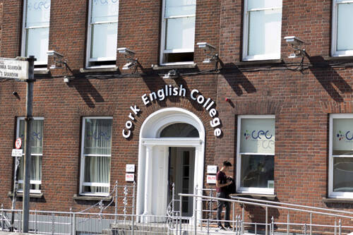 Cork English College - CEC Okul Fotoğrafı 7