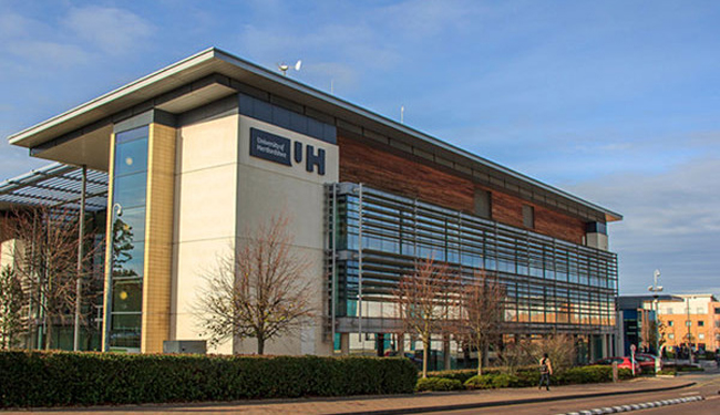 University of Hertfordshire Ana Okul Fotoğrafı