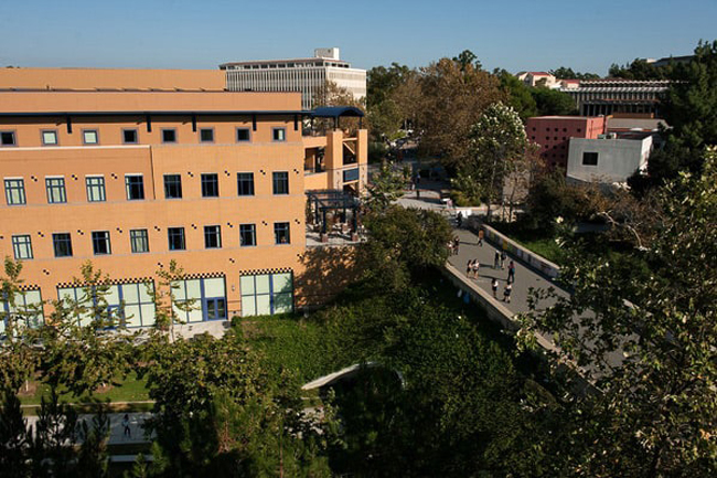 University of California Irvine (UCI) - Extension Okul Fotoğrafı 2