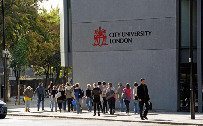 City University London Okul Fotoğrafı 1
