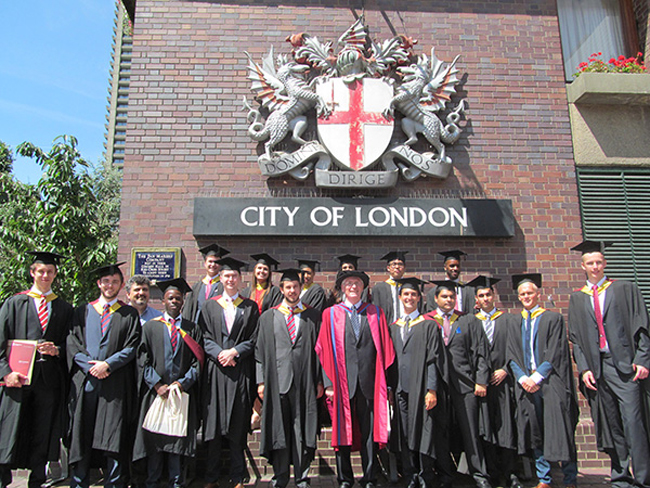 City University London Okul Fotoğrafı 2