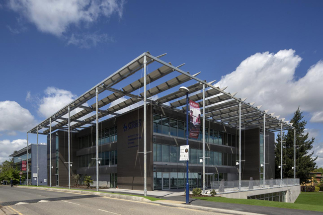 University of Surrey Ana Okul Fotoğrafı