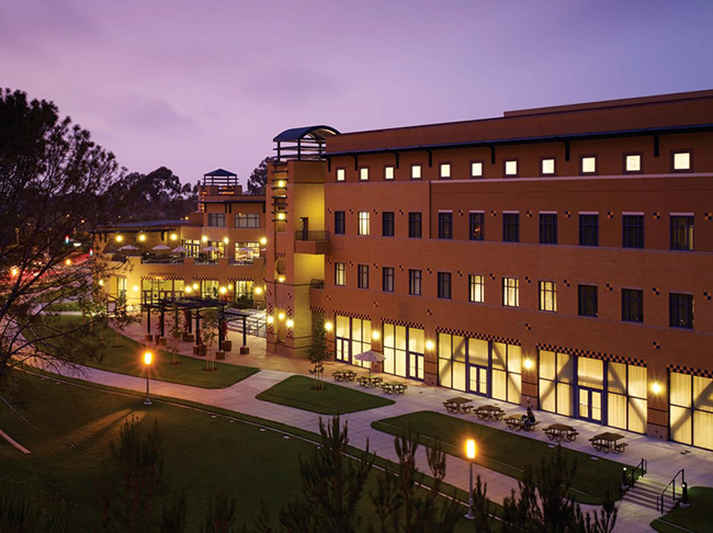 University of California Irvine (UCI) - Extension Okul Fotoğrafı 9