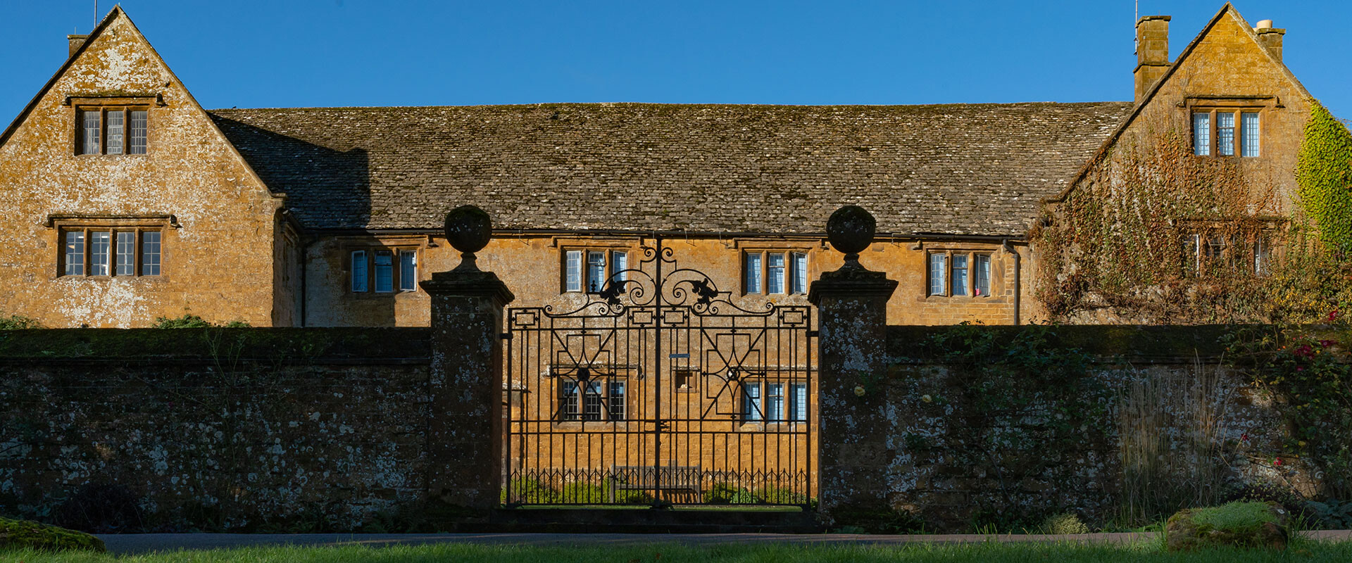 Bell - Tudor Hall Yaz Okulu genel resmi