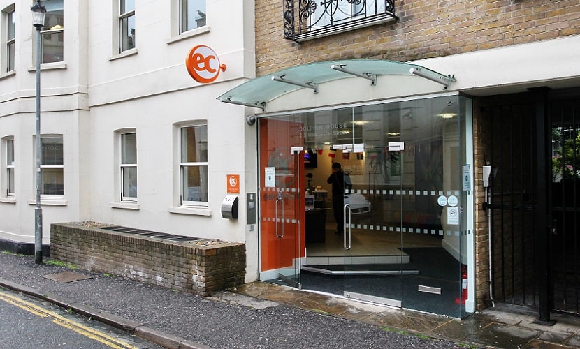 EC English - Brighton 30+ Ana Okul Fotoğrafı