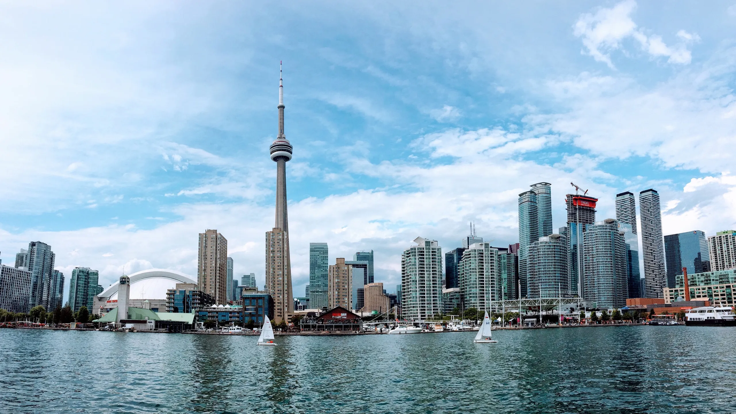 EC English - Toronto 30+ görseli