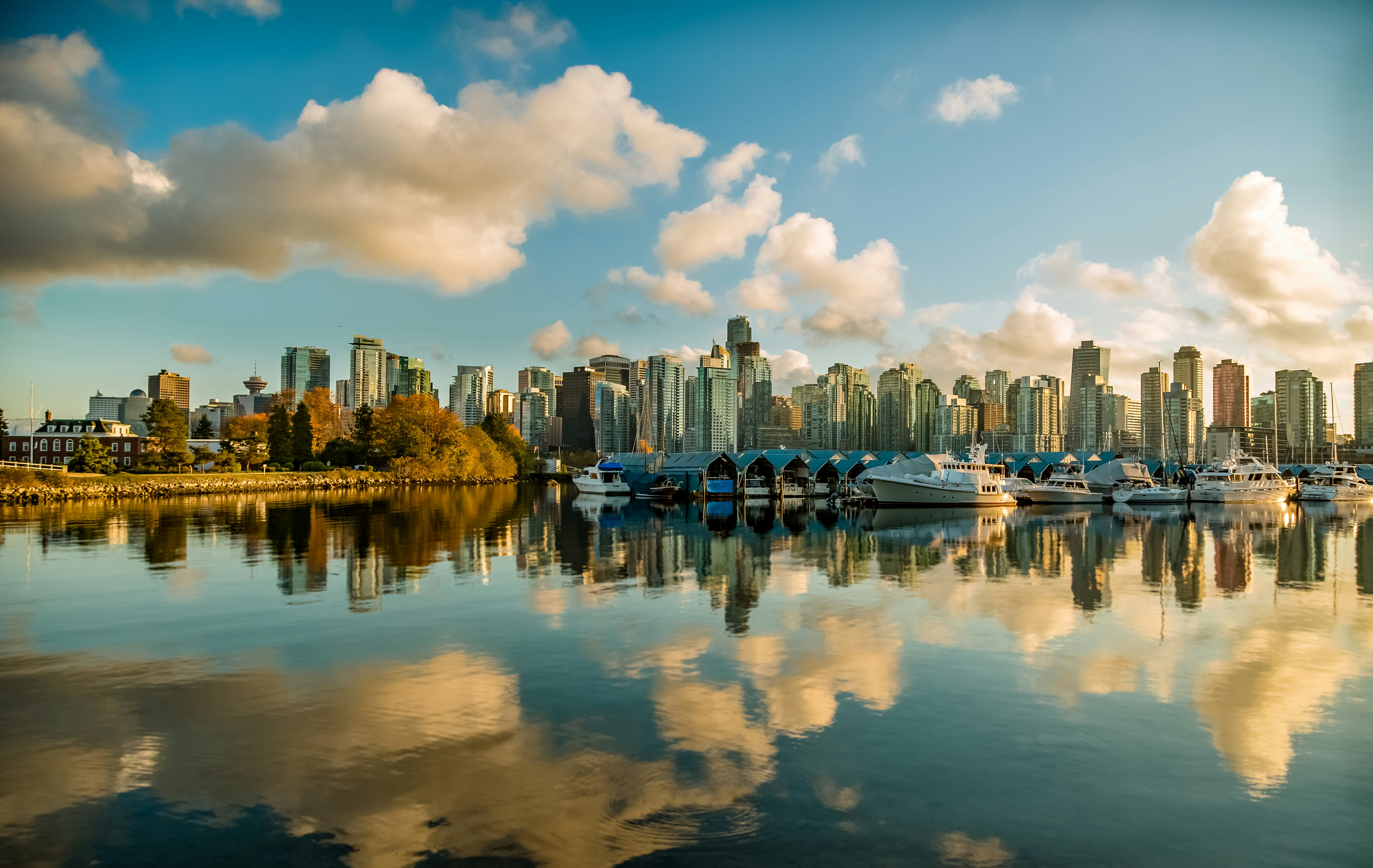 EC English - Vancouver 30+ görseli