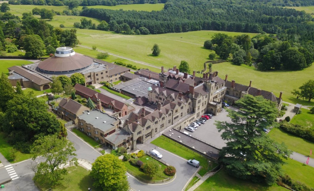 Exsportise - Arsenal Futbol Kampı - Worth  Ana Okul Fotoğrafı