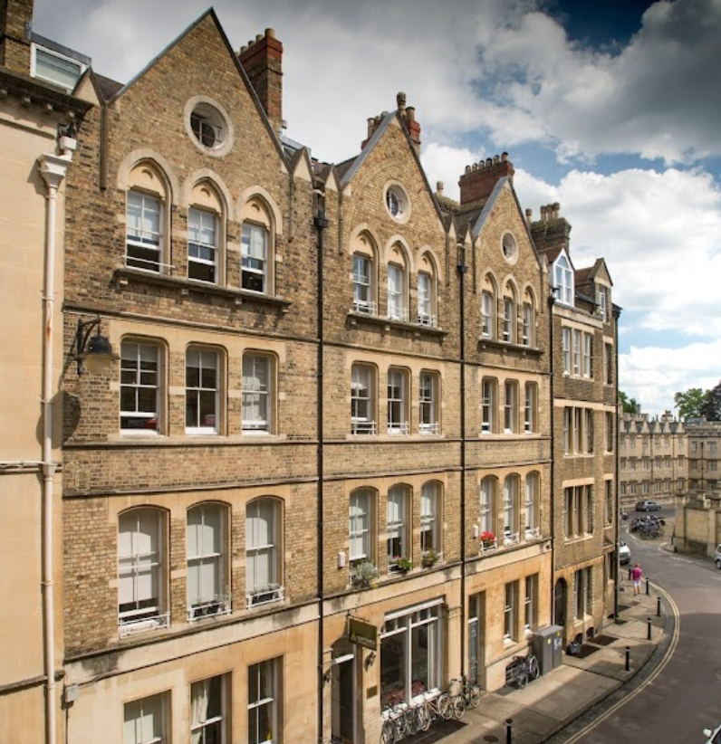 Oxford Spires International - Oxford International College Yaz Okulu Ana Okul Fotoğrafı