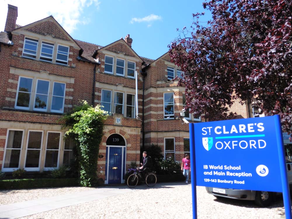 St. Clares Oxford - Juniors Yaz Okulu Ana Okul Fotoğrafı