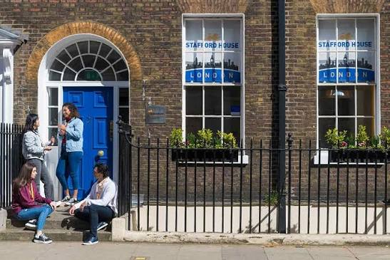 Stafford House International - Londra Ana Okul Fotoğrafı