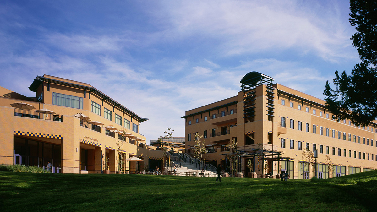 University of California Irvine (UCI) Extension Okul Fotoğrafı 6