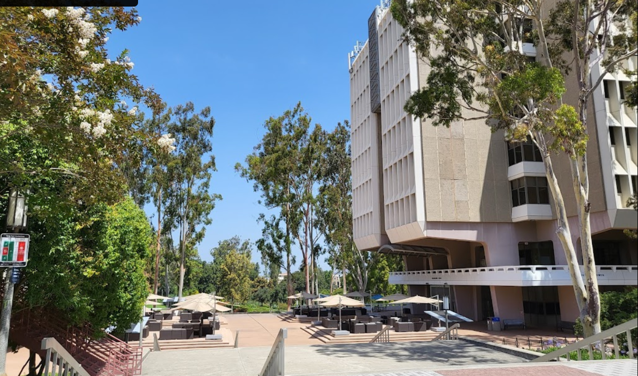 University of California Irvine (UCI) Extension Okul Fotoğrafı 12